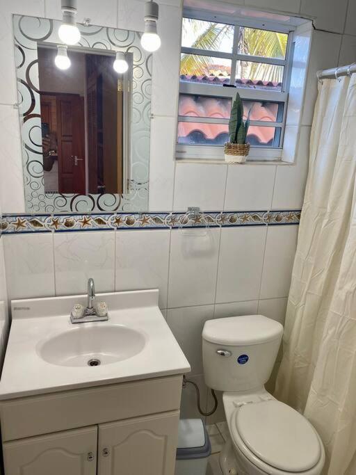 3-Bedroom Villa With A Jacuzzi Noord Esterno foto