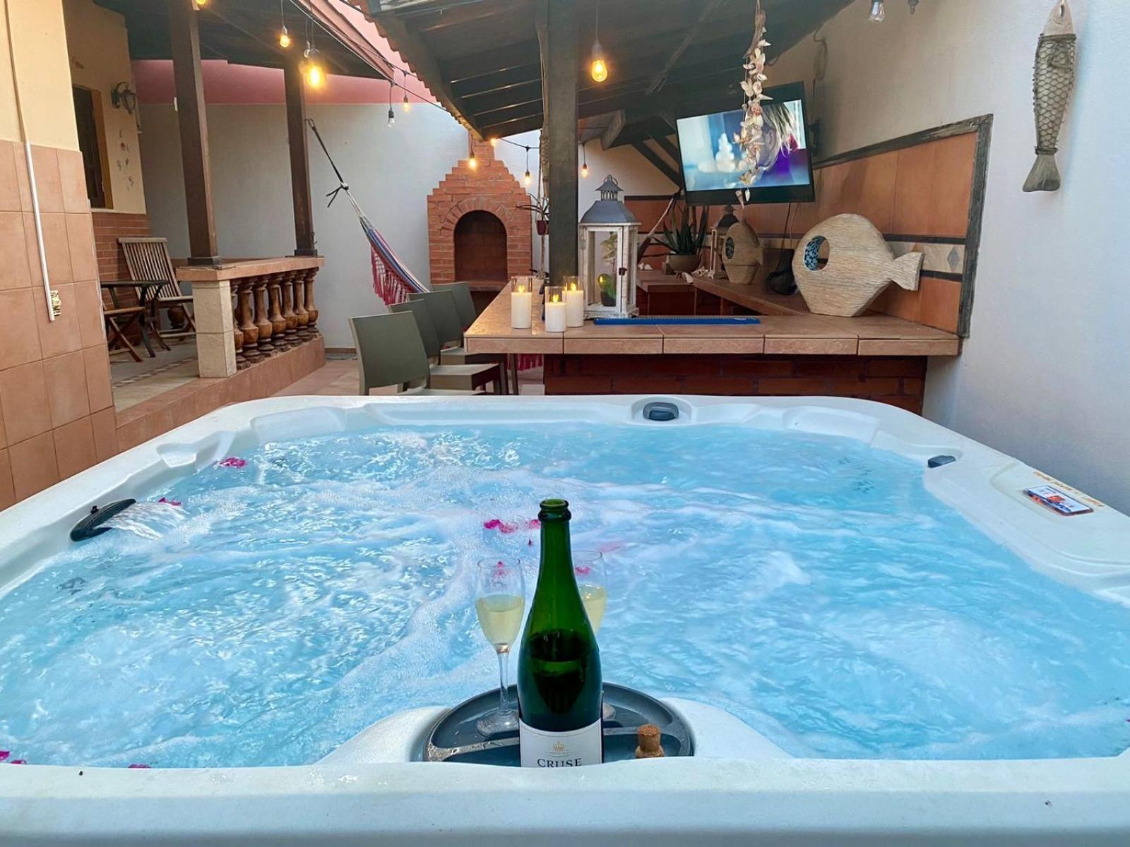3-Bedroom Villa With A Jacuzzi Noord Esterno foto